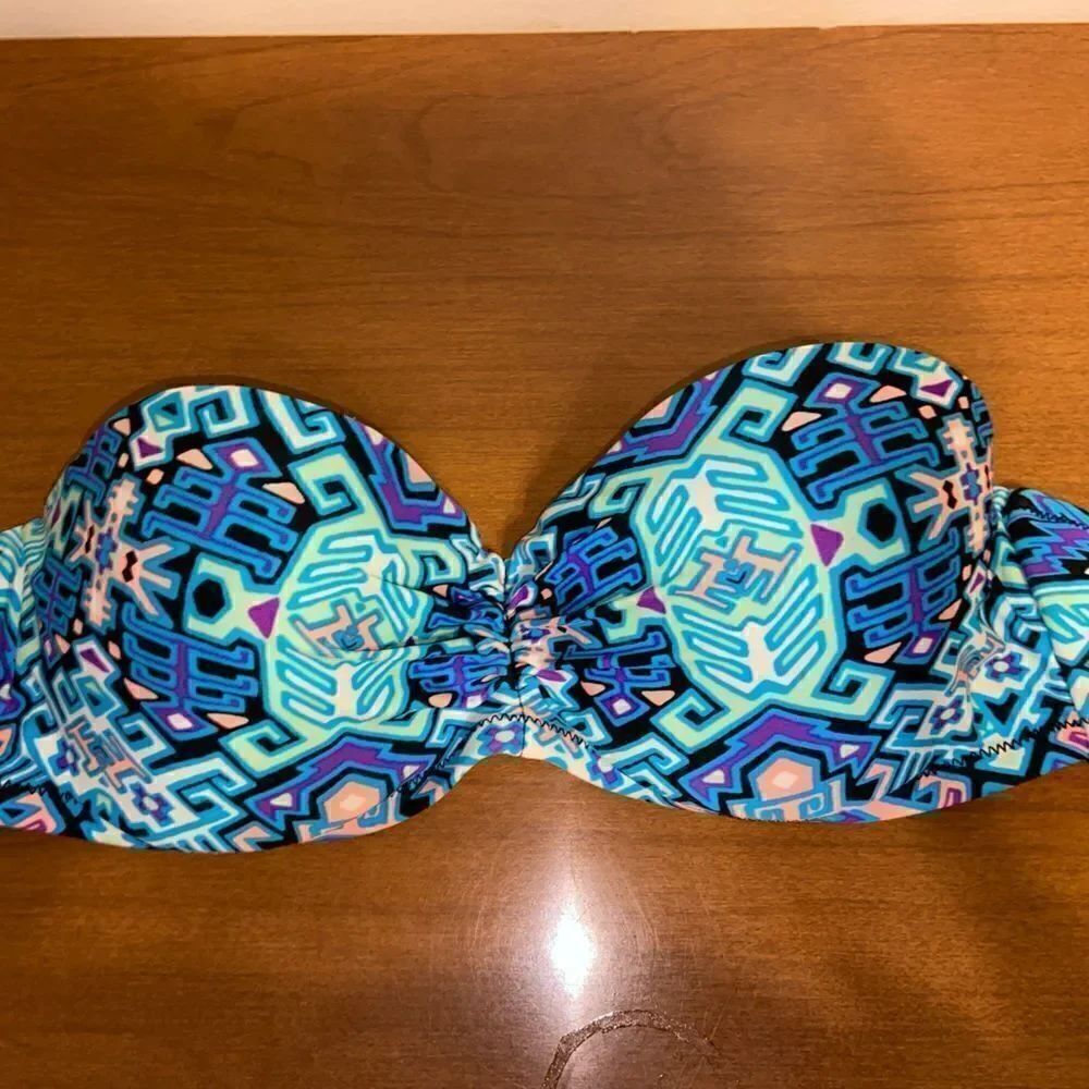 Strapless padded bikini top size meduim